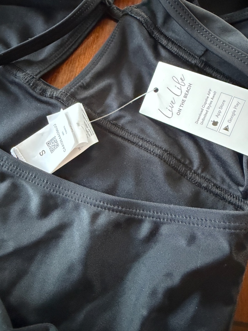 Cupshe Black Keyhole One-Piece Swimsuit Small NWT - Picture 6 of 7